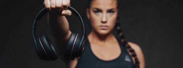 Рейтинг лучших беспроводных наушников для спорта на 2021 год Рейтинг лучших беспроводных наушников для спорта на 2021 год