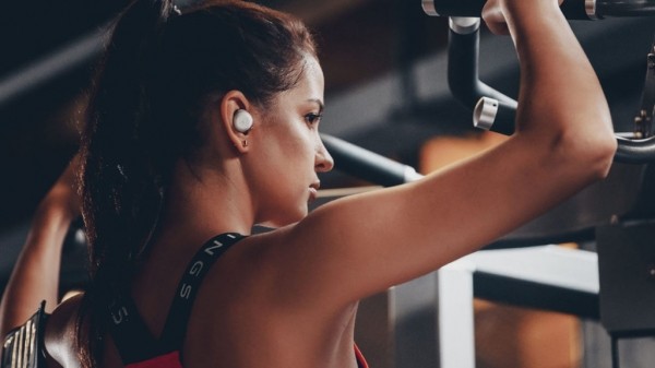 Рейтинг лучших беспроводных наушников для спорта на 2021 год Рейтинг лучших беспроводных наушников для спорта на 2021 год