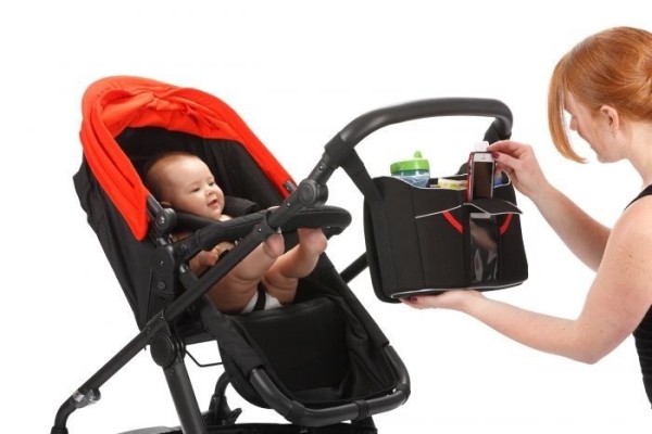 Детская коляска — первая машина малыша Детская коляска — первая машина малыша