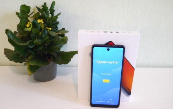 Обзор смартфона BQ-6868L Wide от BQ (промокод на телефоны BQ &mdash; 10%!)