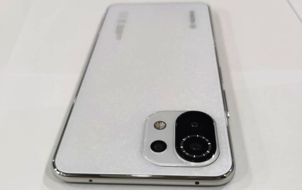 Xiaomi 11 Lite NE &mdash; создай свой стиль