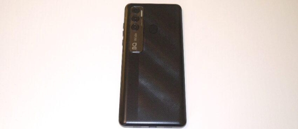 Обзор смартфона BQ-6868L Wide от BQ (промокод на телефоны BQ &mdash; 10%!)