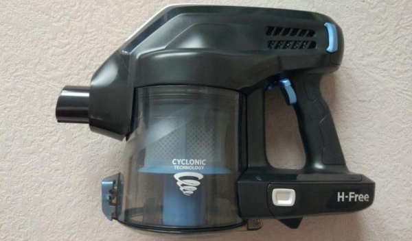 Обзор вертикального пылесоса Hoover H-FREE