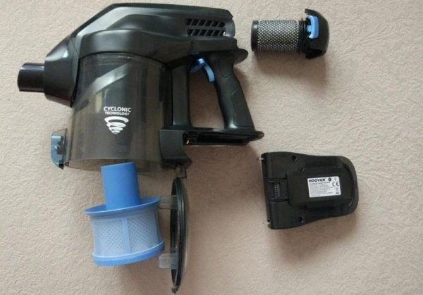 Обзор вертикального пылесоса Hoover H-FREE